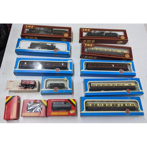 174 - 00 gauge model railway accessories to include an Airfix Railway Systems Prairie Tank locomotive, a G... 