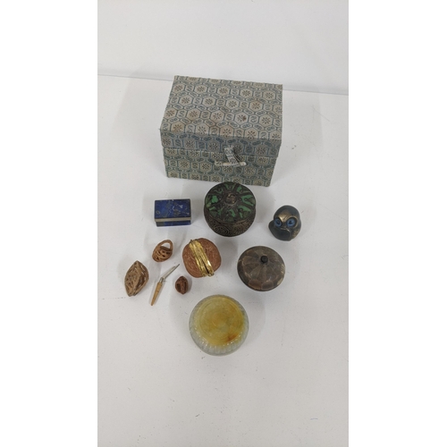 184 - Mixed collectables to include a jade seal paste box, a lapis lazuli trinket, a walnut shell mounted ... 