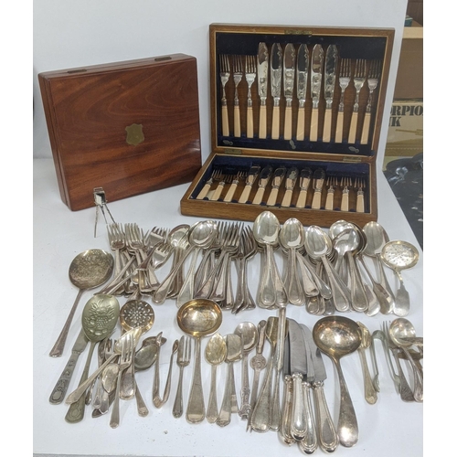 187 - Mixed flatware and cutlery to include a William Yates canteen of cutlery consisting of a set of 12 f... 