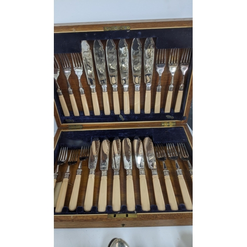 187 - Mixed flatware and cutlery to include a William Yates canteen of cutlery consisting of a set of 12 f... 