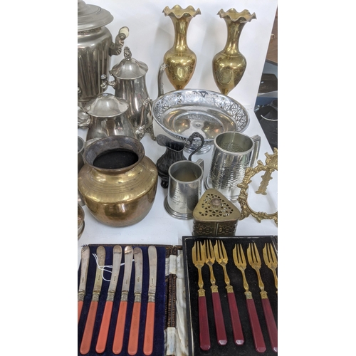 195 - Metalware to include tankards, cutlery (3), Samovar, vases, a sewing machine, and others Location: A... 