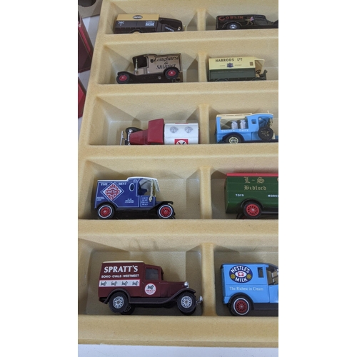 236 - A collection of Matchbox examples, some boxed, to include Y21 1926 Ford Model TT and others Location... 