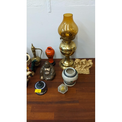 339 - Collectables to include two Chinese crackle glazed vases, a Gauda inkwell, a lamp and other items
Lo... 