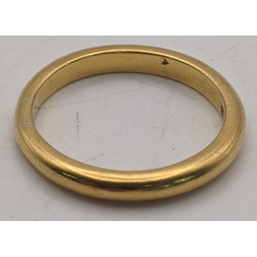 37 - A 22ct gold wedding band 5.1g, size P 
Location:CAB 8
If there is no condition report shown, please ... 