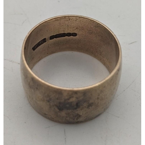 41 - A 9ct gold thick gauge band, size S 1/2, 7.9g
Location:RING
If there is no condition report shown, p... 