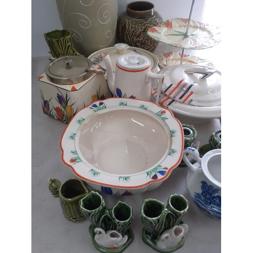 205 - Mixed household ceramics and kitchenware to include a Wedgwood lilac Jasperware jug together with st... 