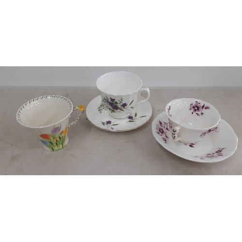 209 - Late 19th century and later tea cups and saucers, a small quantity of Hancock's 'Ivory Ware' hand-pa... 