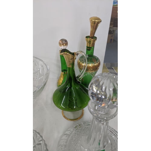 238 - Mixed glassware to include a pair of etched wine glasses, a Victorian gilt green scent bottle, Venet... 