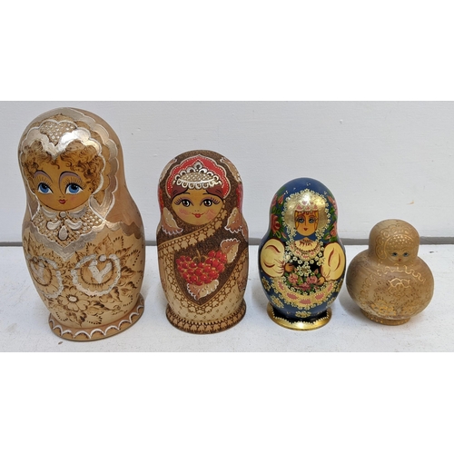 250 - Four Russian dolls, the tallest measuring approx. 25cm, the shortest 11cm Location:11.1
If there is ... 