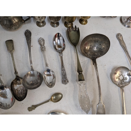 271 - Silver plate to include an 18th/19th century tankard, flatware and other items Location:A3M
If there... 