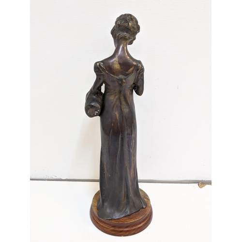 276 - A mid/late 19th century Italian bronze figure of a standing lady reading, titled 'Ragazza che Legge'... 