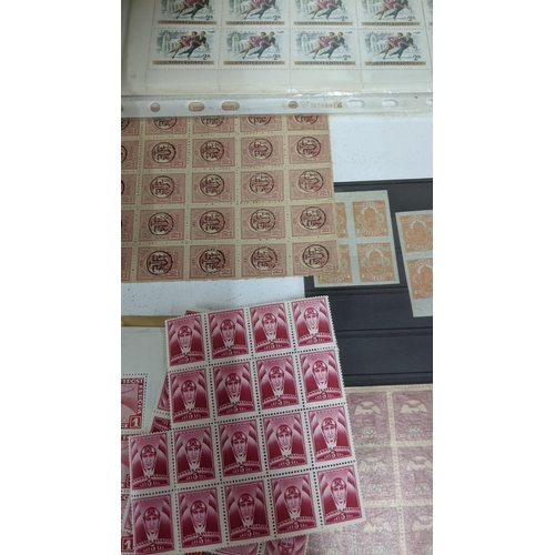 377 - A mixed lot to include a variety of blocks stamps and loose to include British examples of Penny Red... 