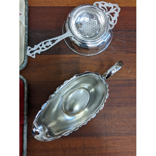 52 - Silver plate to include a tea pot, a tea strainer, Kings pattern tea spoons, sugar bowls and other i... 