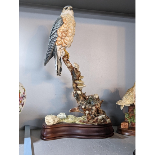 7 - Five models of birds to include examples from Country Artists, The Russell Willis Collection, The Ju... 