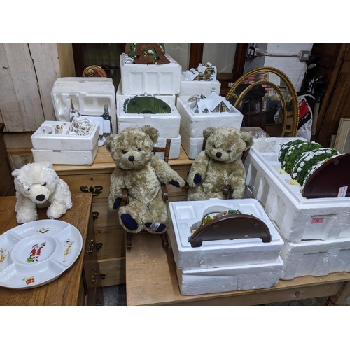 72 - A group of Christmas ornaments and soft toys to include a Bradford Exchange clock in the form of a m... 