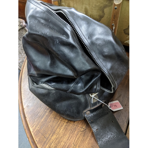 76 - Vintage black leather motorcycle tank cover
Location: RWM
If there is no condition report shown, ple... 