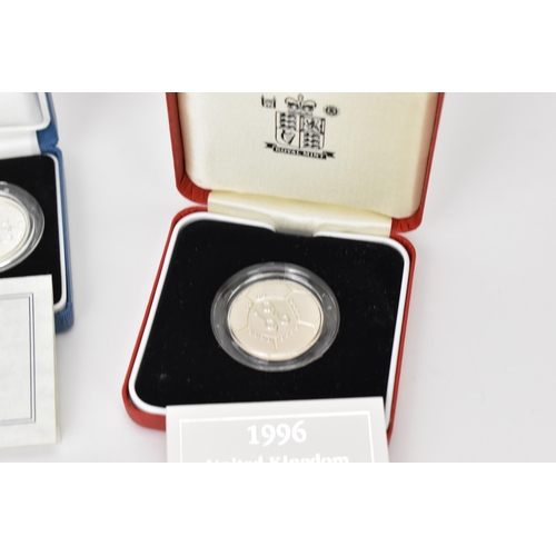 49 - United Kingdom - Elizabeth II (1952-2022), A collection of 6 boxed Silver Proof Two Pounds, comprisi... 