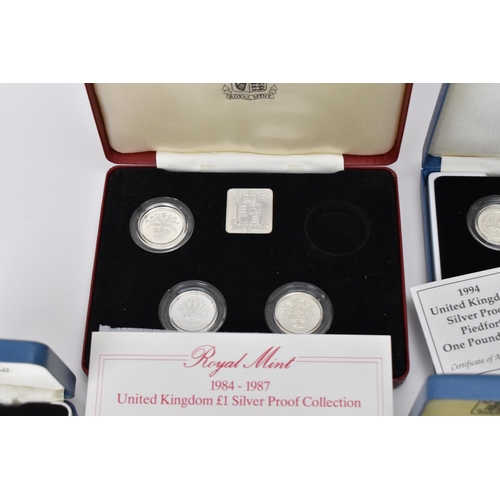 51 - United Kingdom-Elizabeth II (1952-2022), A collection of 16 boxed Silver Proof One Pound Coins, comp... 