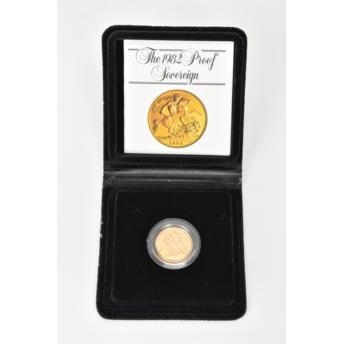 8 - United Kingdom - Elizabeth II (1952-2022), 1982 Gold Proof Sovereign, together with original box and... 