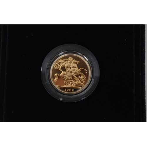 8 - United Kingdom - Elizabeth II (1952-2022), 1982 Gold Proof Sovereign, together with original box and... 