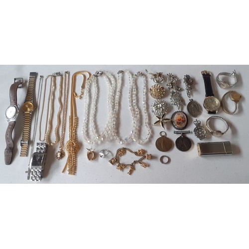 106 - A quantity of costume jewellery to include 3 Aurora Borealis necklaces, vintage brooches A/F, a 1919... 