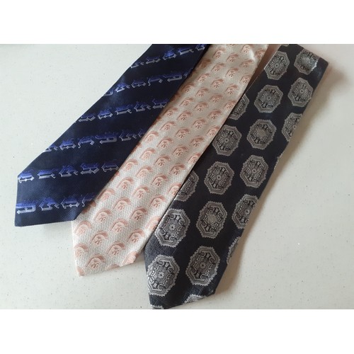 107 - Gianni Versace-Three silk ties. Location:R2.4