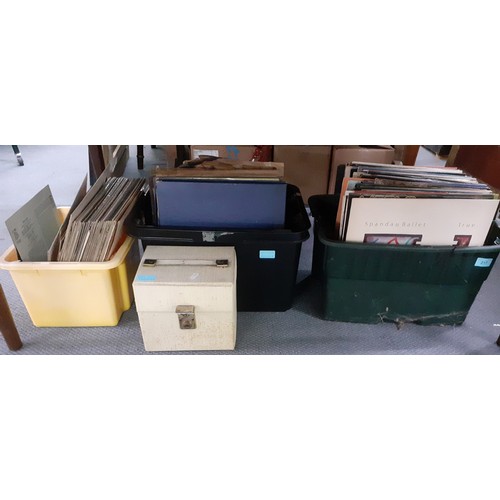 217 - A quantity of mainly 1960's-1980's records to include the genres Easy Listening, Motown, Classical a... 