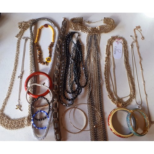 234 - A quantity of costume jewellery to include over-sized earrings, silver and turquoise earrings, costu... 