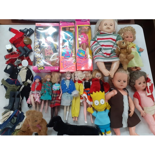 507 - A collection of vintage dolls A/F and toys to include a Made in Hong Kong' Sindy, Chinese Sindy and ... 