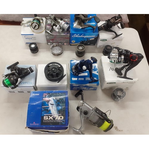 508 - A quantity of fishing reels to include a Cortland Desire 4000 spinning reel, Shakespeare, Shiver, Mi... 