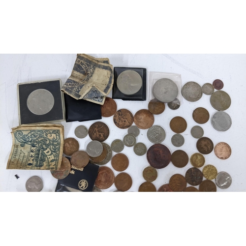 523 - Mixed coins to include half Crowns, pennies and others, together with banknotes Location:CAB
If ther... 