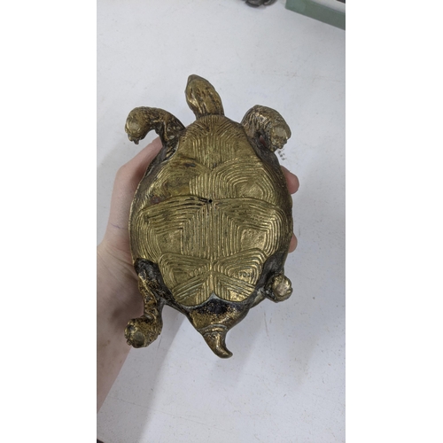 550 - An early 20th century Bergman style gilt metal of a tortoise
Location: A2B
If there is no condition ... 