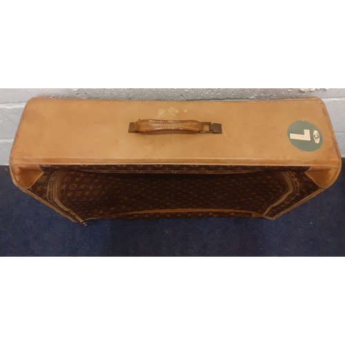 10 - Louis Vuitton-A soft suitcase, made for Louis Vuitton Paris in USA, monogram canvas with leather tri... 