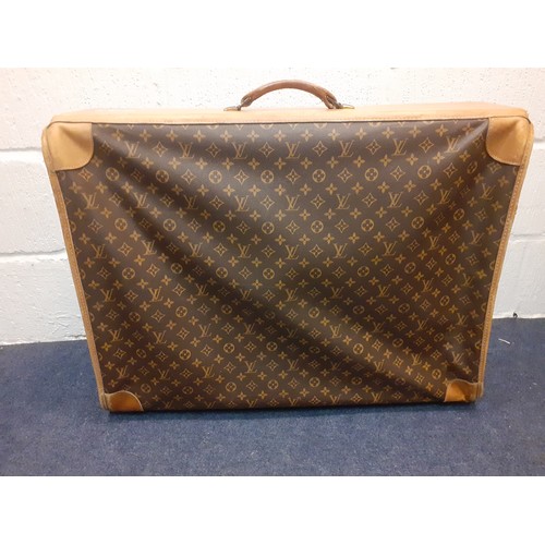 10 - Louis Vuitton-A soft suitcase, made for Louis Vuitton Paris in USA, monogram canvas with leather tri... 