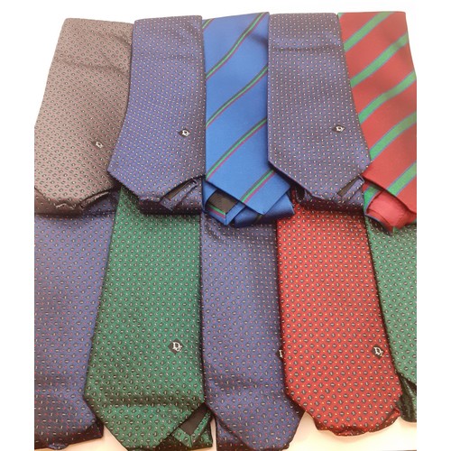 29 - Christian Dior-Ten 1980's/90's 'Monsieur' gents ties in branded boxes. Location: R2.2
If there is no... 