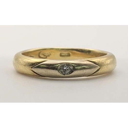 65 - A 18ct gold wedding band, set with a central diamond, 3.6g
Location: RING
If there is no condition r... 