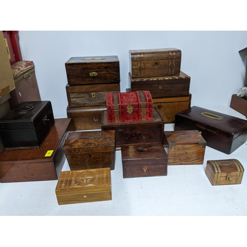 291 - A quantity of Victorian and later boxes to include a tea caddy, various trinket and jewellery boxes,... 