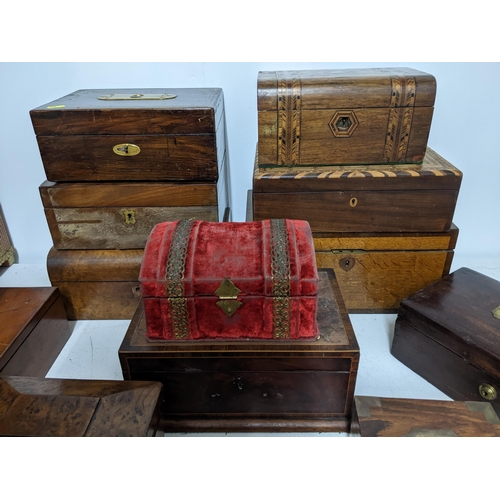 291 - A quantity of Victorian and later boxes to include a tea caddy, various trinket and jewellery boxes,... 