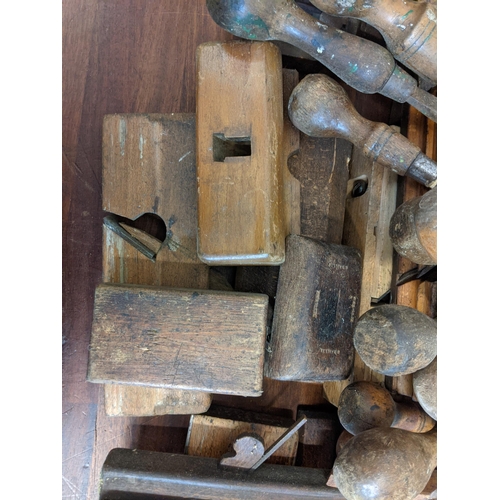 285 - A large collection of woodworking planes also including flathead screwdrivers
Location:A4M
If there ... 