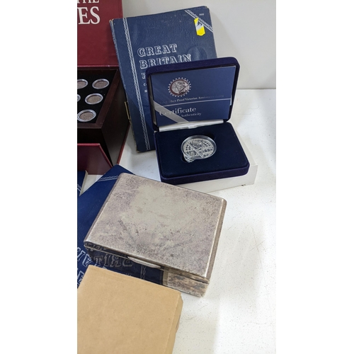 400 - Mixed boxed and loose coins to include two silver proof crowns, Danbury Mint ' The Last of the sixpe... 