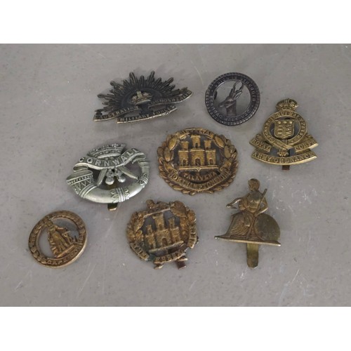 407 - A mixed lot of interest to include a cased set of 5 silver school medals and chain, a piece of cloth... 