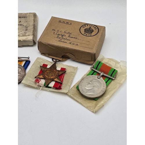 408 - British WWI / WWII Medals to include WWII Victory and War medals, along with WWII examples together ... 