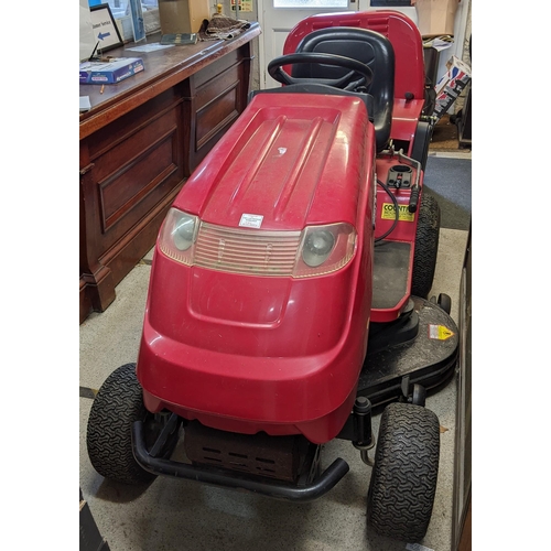 A Countax C800H ride on lawn mower
Location: FOYER
If there is no condition report shown, please request