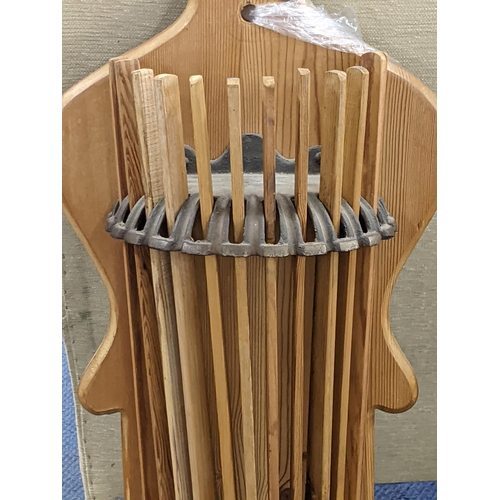 435 - A pine French wall hanging dryer with racks, slates, comes with a screw, 104cm h
Location:RWM
If the... 