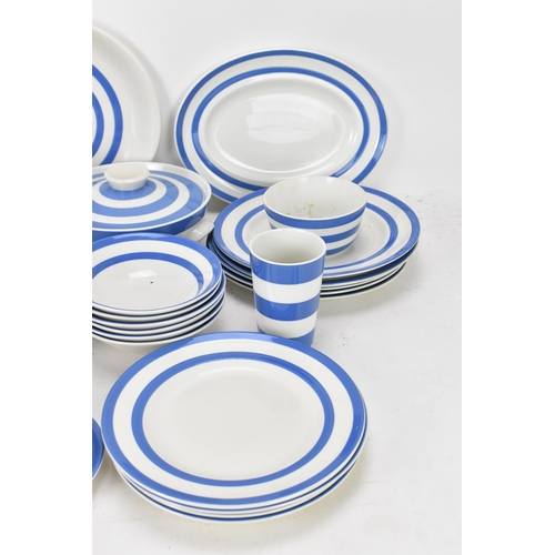 231 - A selection of mid/late 20th century T.G Green Cornish ware blue and white kitchen dinner related it... 