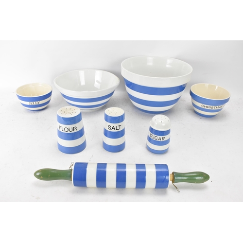 235 - A collection of mid/late 20th century T.G Green Cornish ware blue and white kitchen baking related i... 