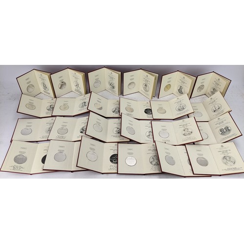 90 - Birmingham Mint 'Discovery in Silver' - A set of twenty-four commemorative silver medallions, limite... 