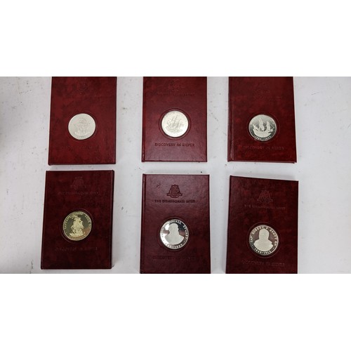 90 - Birmingham Mint 'Discovery in Silver' - A set of twenty-four commemorative silver medallions, limite... 