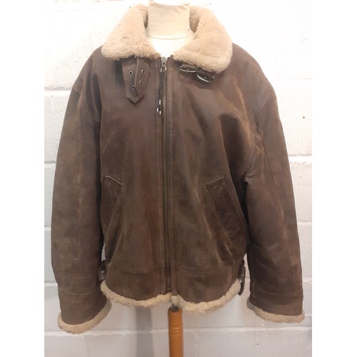 65 - A 'New River' gents brown leather and fleece lined flying style jacket, size M (approx 44