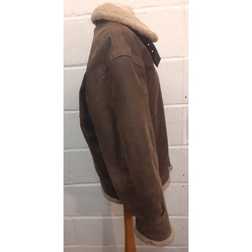 65 - A 'New River' gents brown leather and fleece lined flying style jacket, size M (approx 44